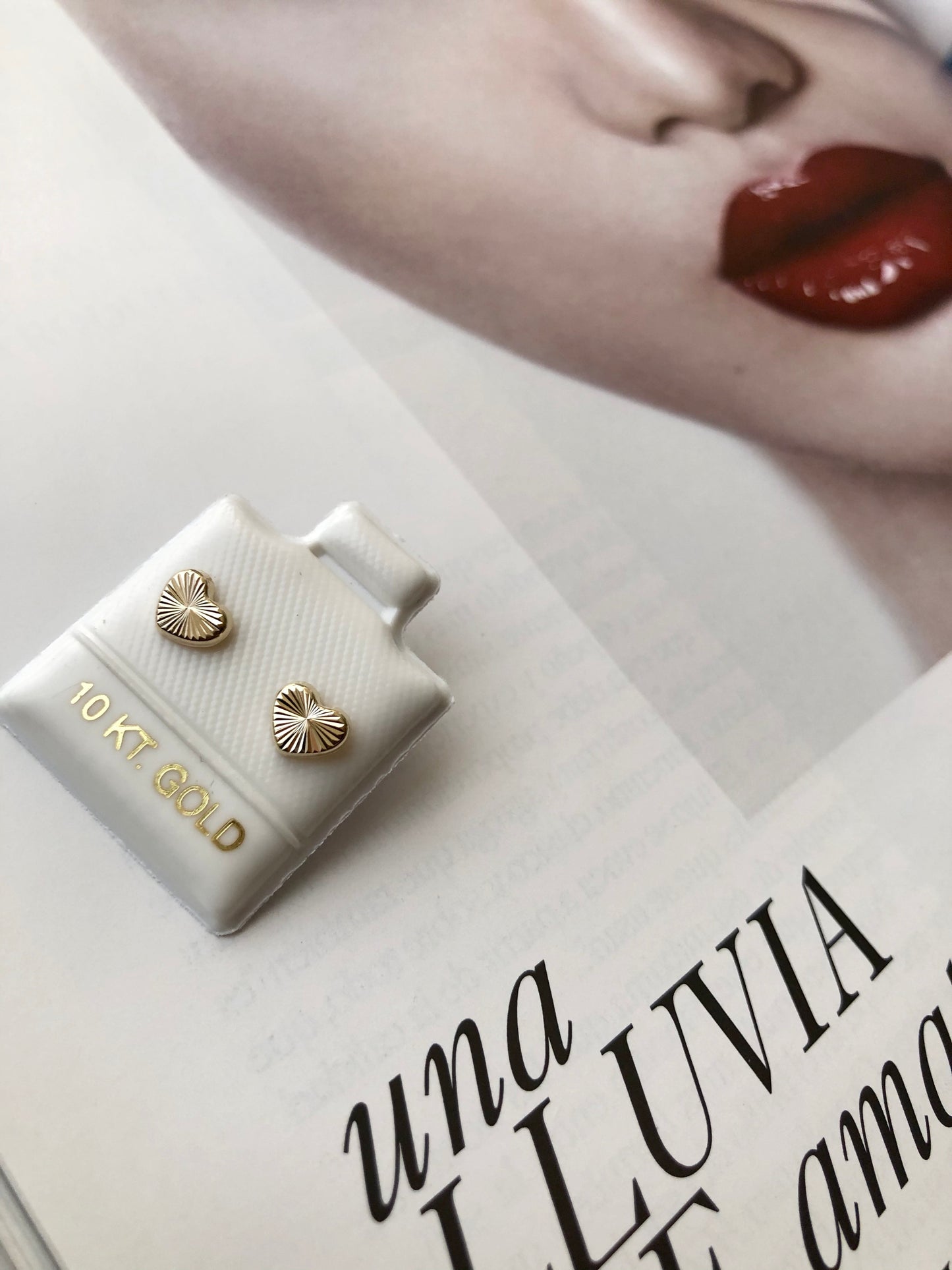 10k Gold Heart Studs